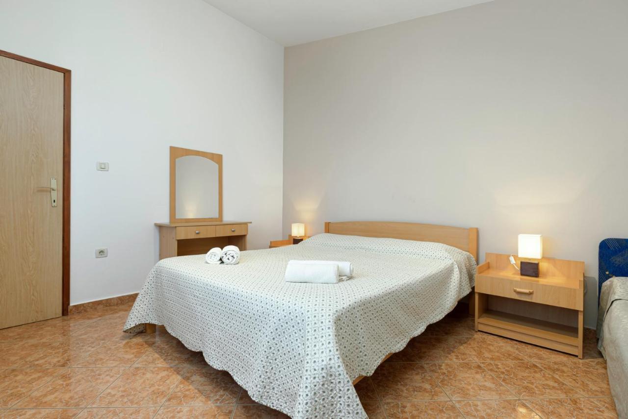 Apartamento Palmira Poreč Exterior foto