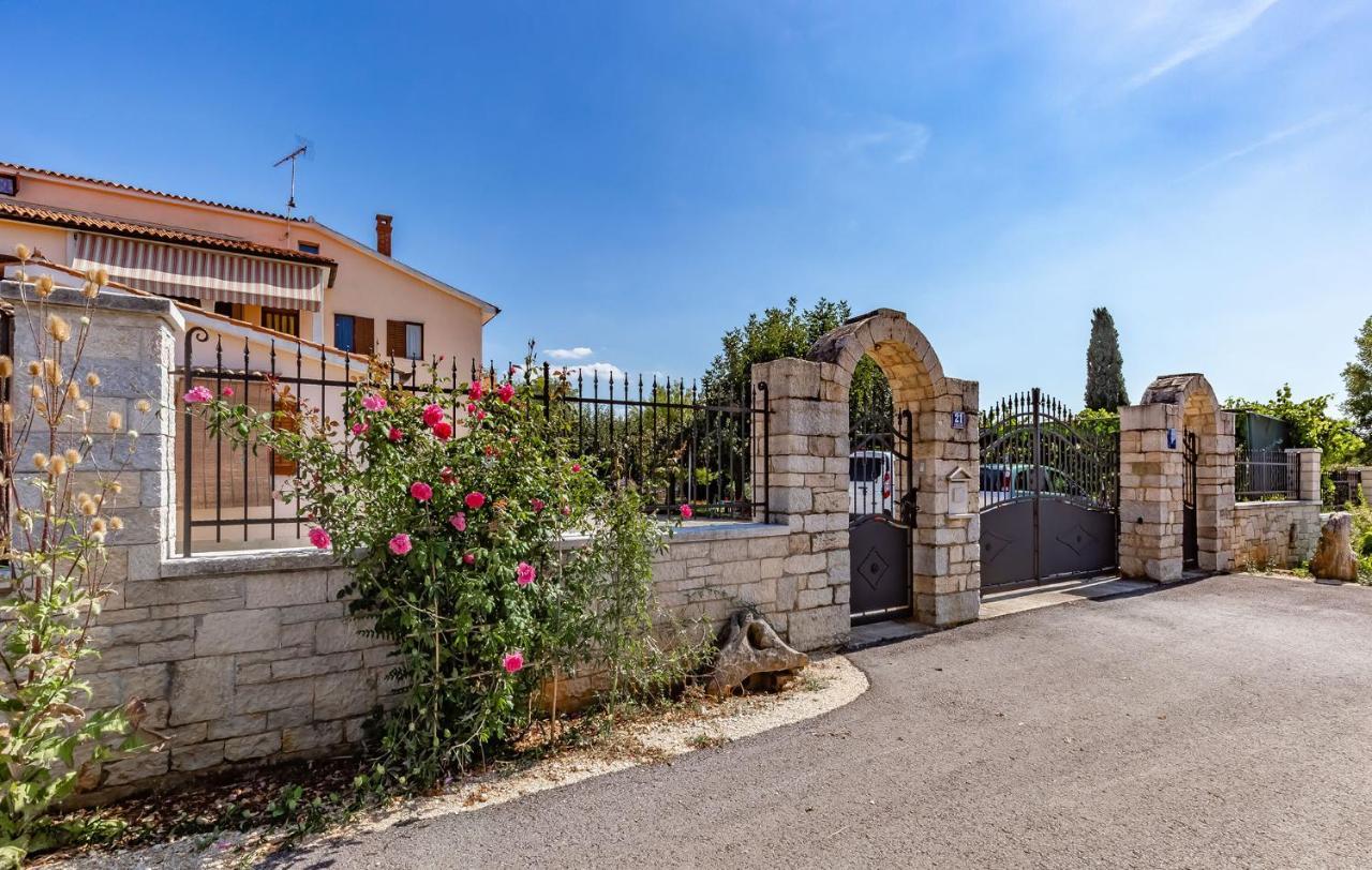 Apartamento Palmira Poreč Exterior foto